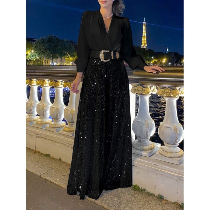 Two-piece set with V-neck, ideal for any occasion