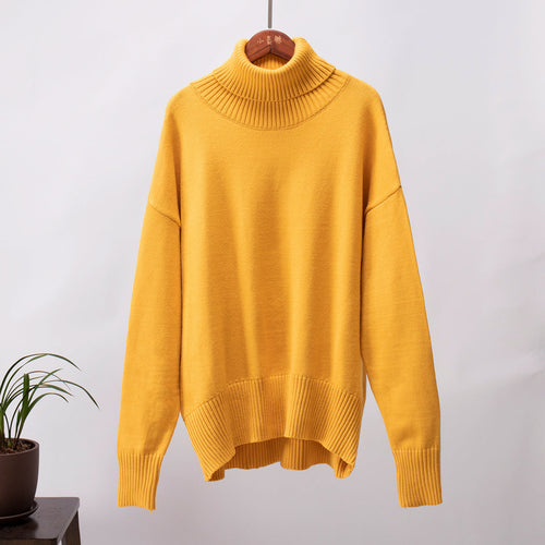 Oversized Winter Sweater with High Neck and Ribbed Cuffs
