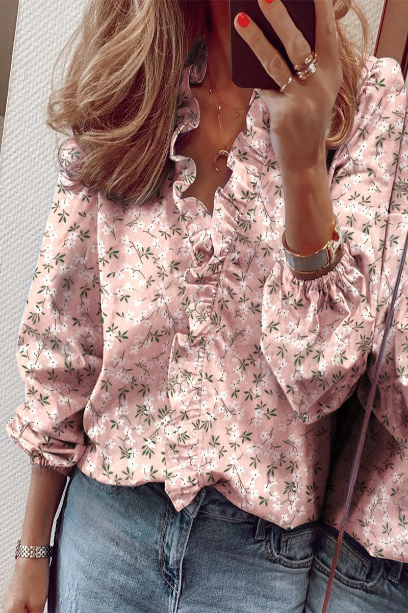 Long sleeve blouse with V-neck and ruffles