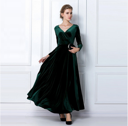 Glamorous Chic dress with reinforced V-neckline