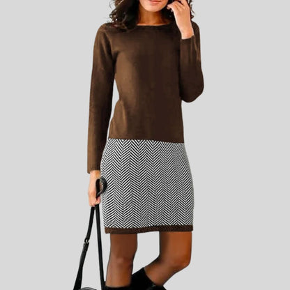 Elegant dress with houndstooth hem