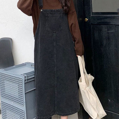 Casual denim strap dress with front pocket