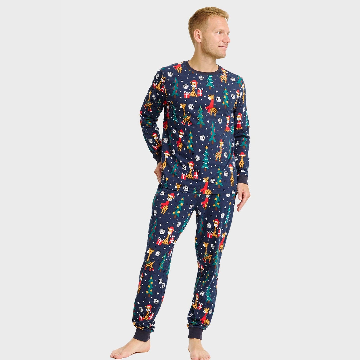 Velina Moda | The Giraffes Christmas Pajamas Men's