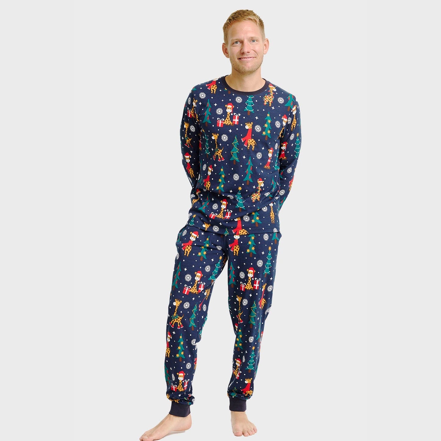 Velina Moda | The Giraffes Christmas Pajamas Men's
