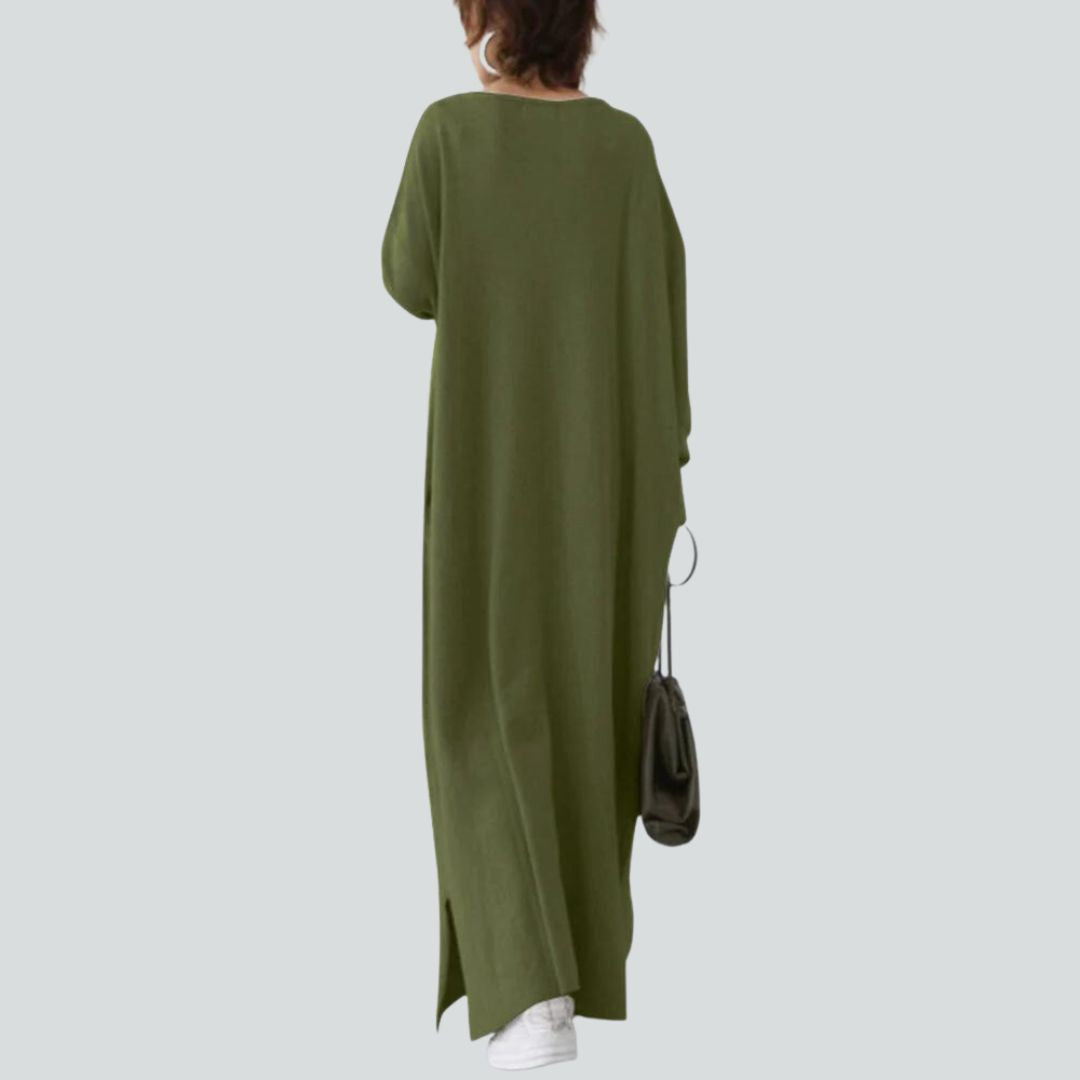 Maxi knit dress with V-neck and long sleeves in relaxed fit
