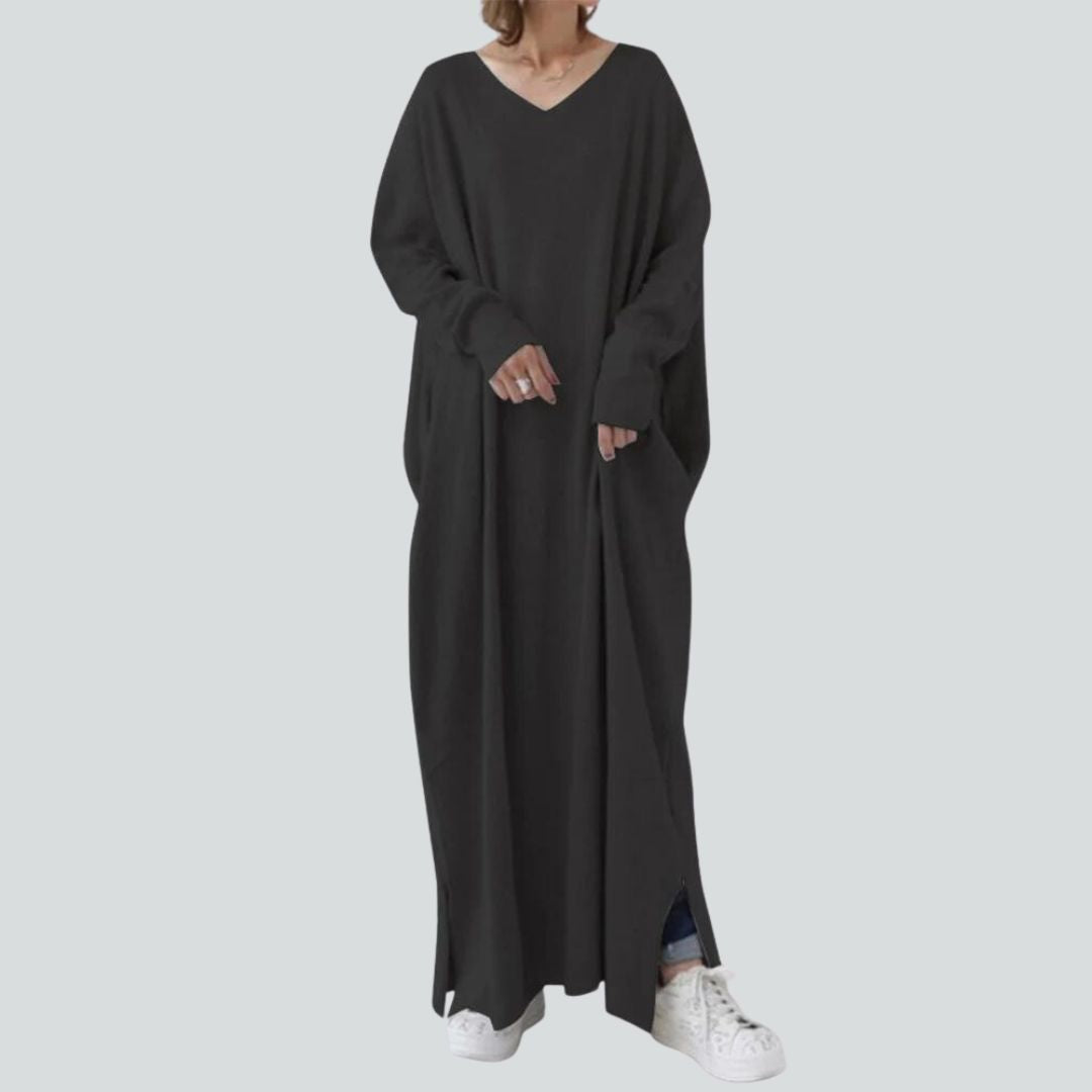 Maxi knit dress with V-neck and long sleeves in relaxed fit