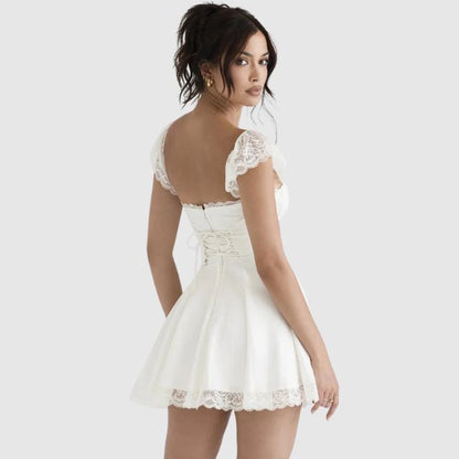 Dress with square neckline and lace trim