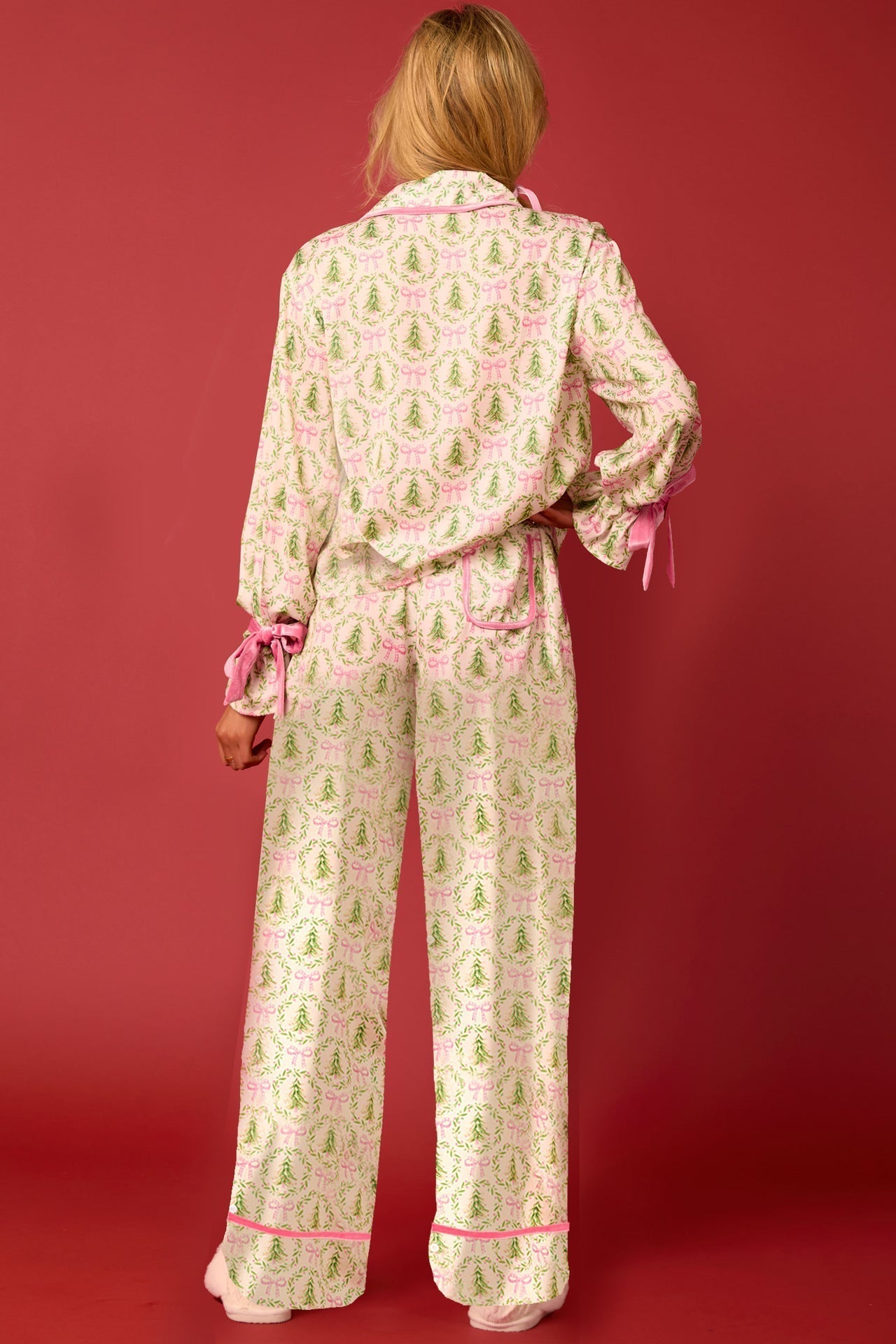 Velina Moda | Christmas Character Sprint Pajama Long Set