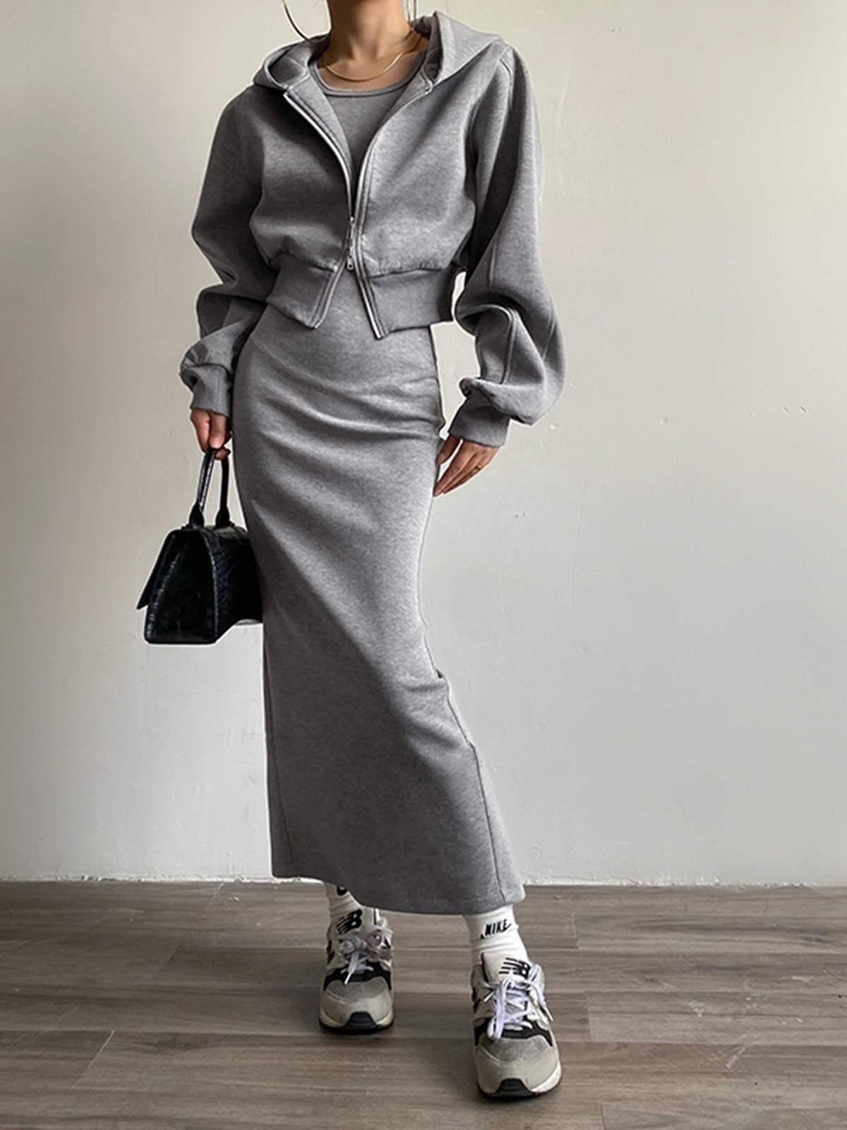 Velina Moda | Long Sleeve Zip Crop Hoodie