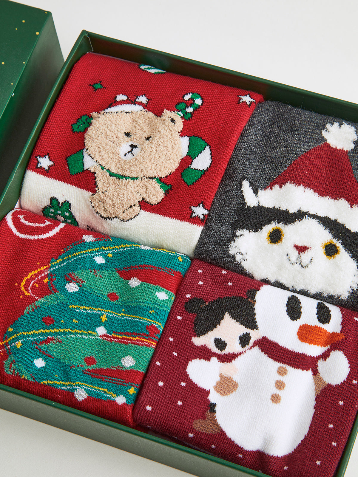 Velina Moda | Cartoon Christmas Gift Box with Socks