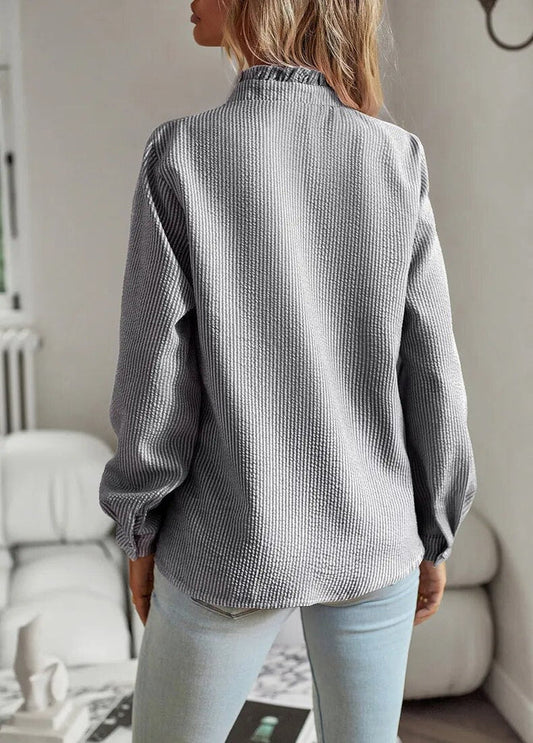 Fashion blouse with long sleeves and stripe pattern