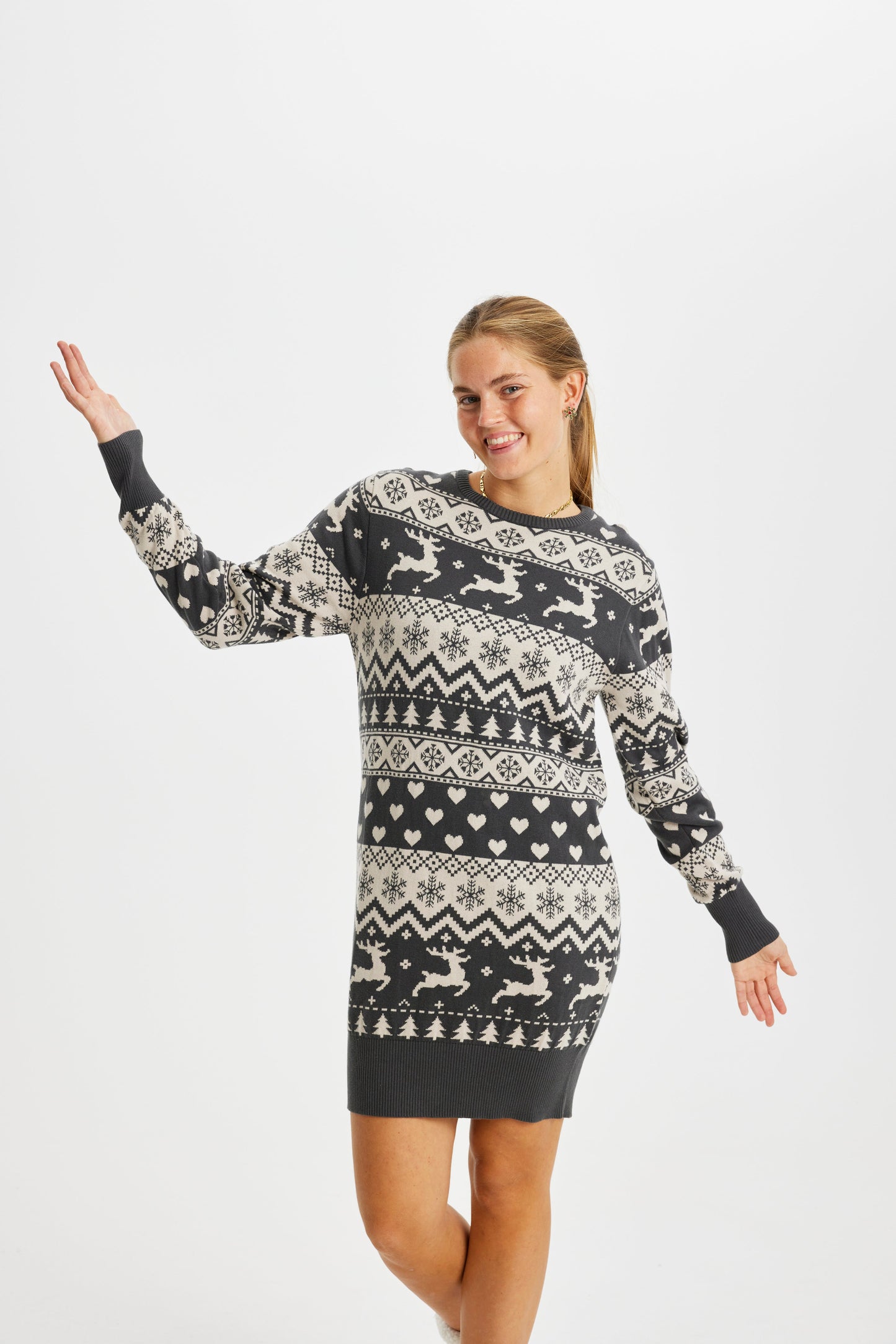 Velina Moda | Dress Knitting Work