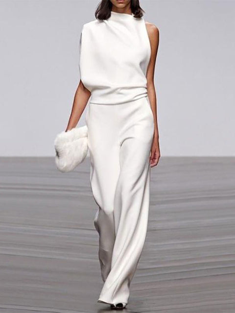 Jumpsuit with round neckline
