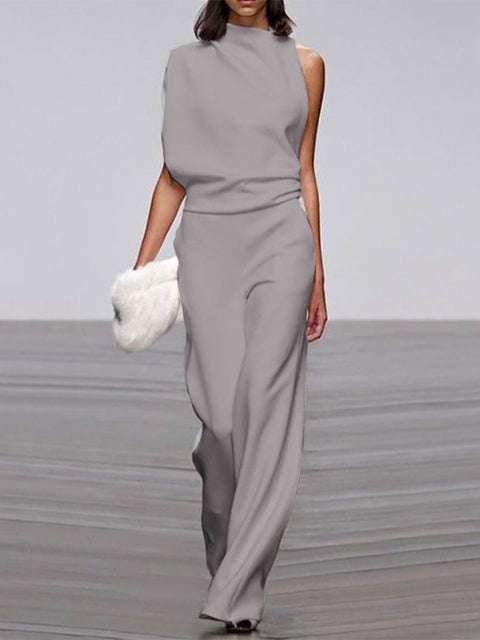 Jumpsuit with round neckline