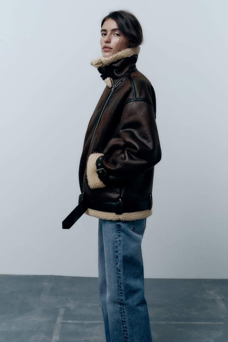 Velina Moda | Jacket with Lapel made of Synthetic Material