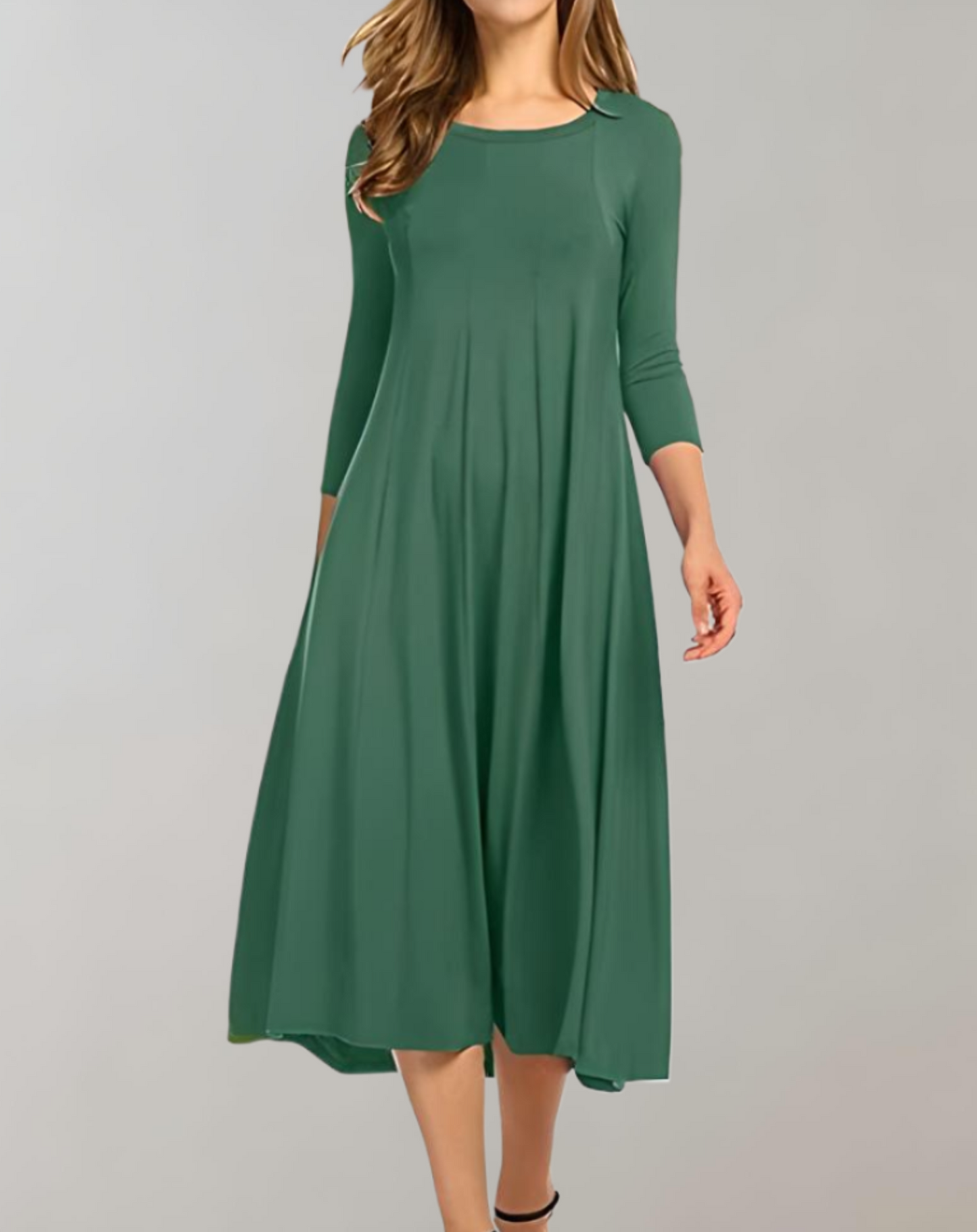 Swing dress with 3/4 sleeves and round neckline