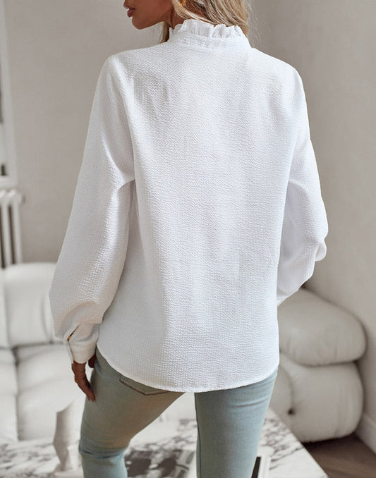 Fashion blouse with long sleeves and stripe pattern