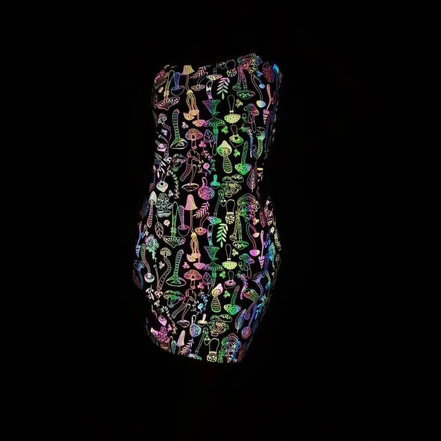 Shiny party dress with phosphorescent effect