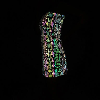 Shiny party dress with phosphorescent effect
