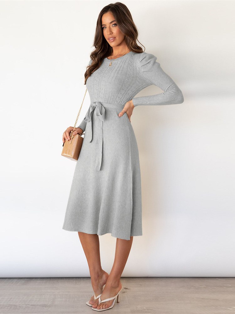 Knitted midi dress with round neckline