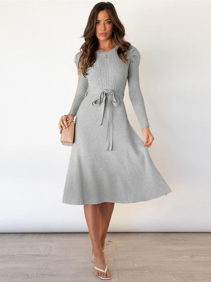 Knitted midi dress with round neckline