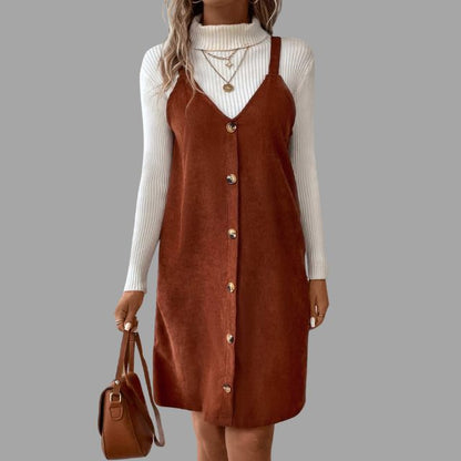 Lace-up dress with straps, V-neck and button details