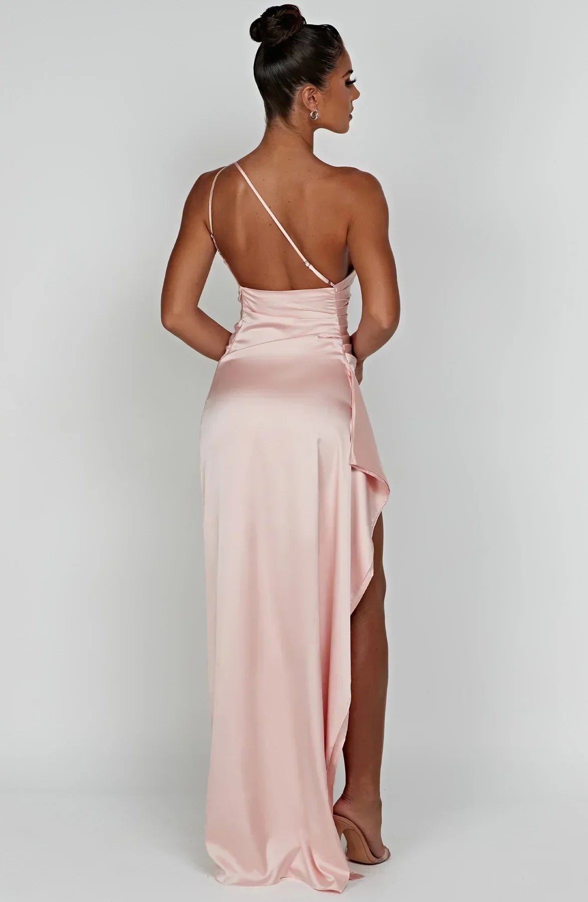 One-shoulder satin split dress