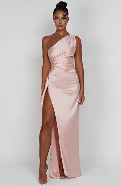 One-shoulder satin split dress
