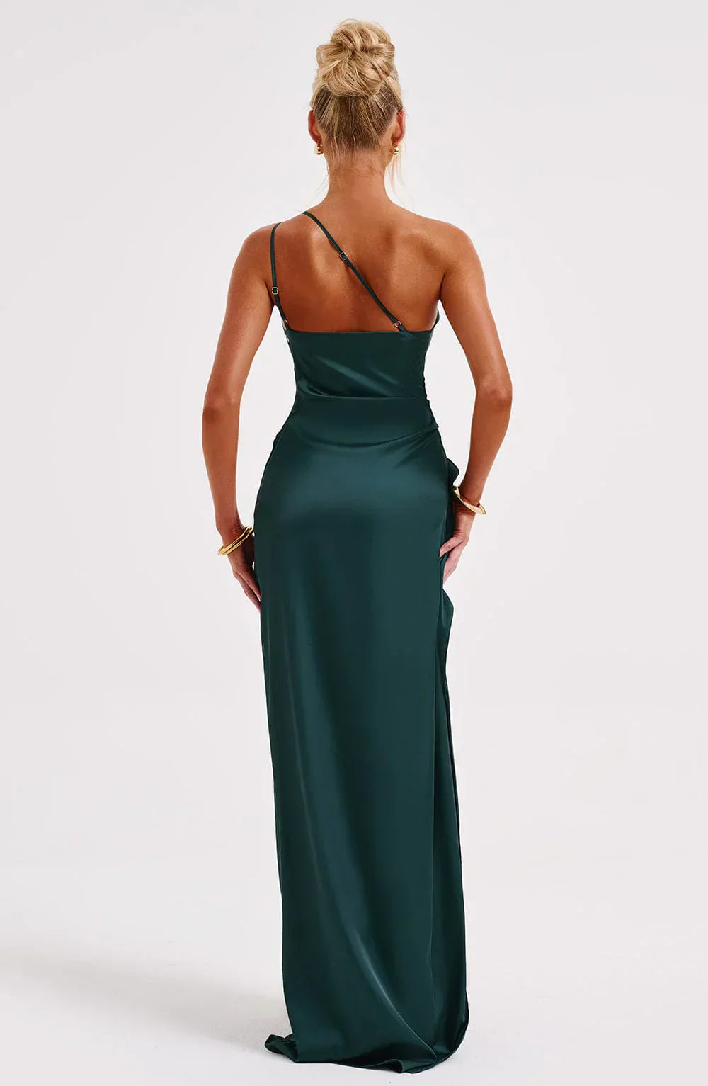 One-shoulder satin split dress