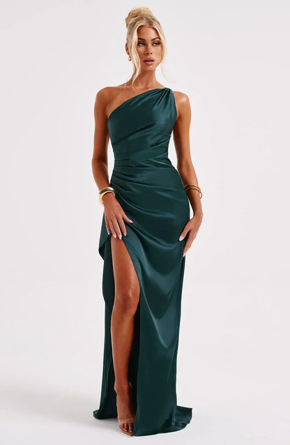 One-shoulder satin split dress