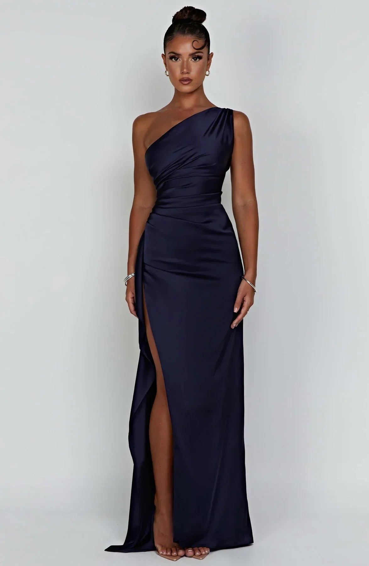 One-shoulder satin split dress
