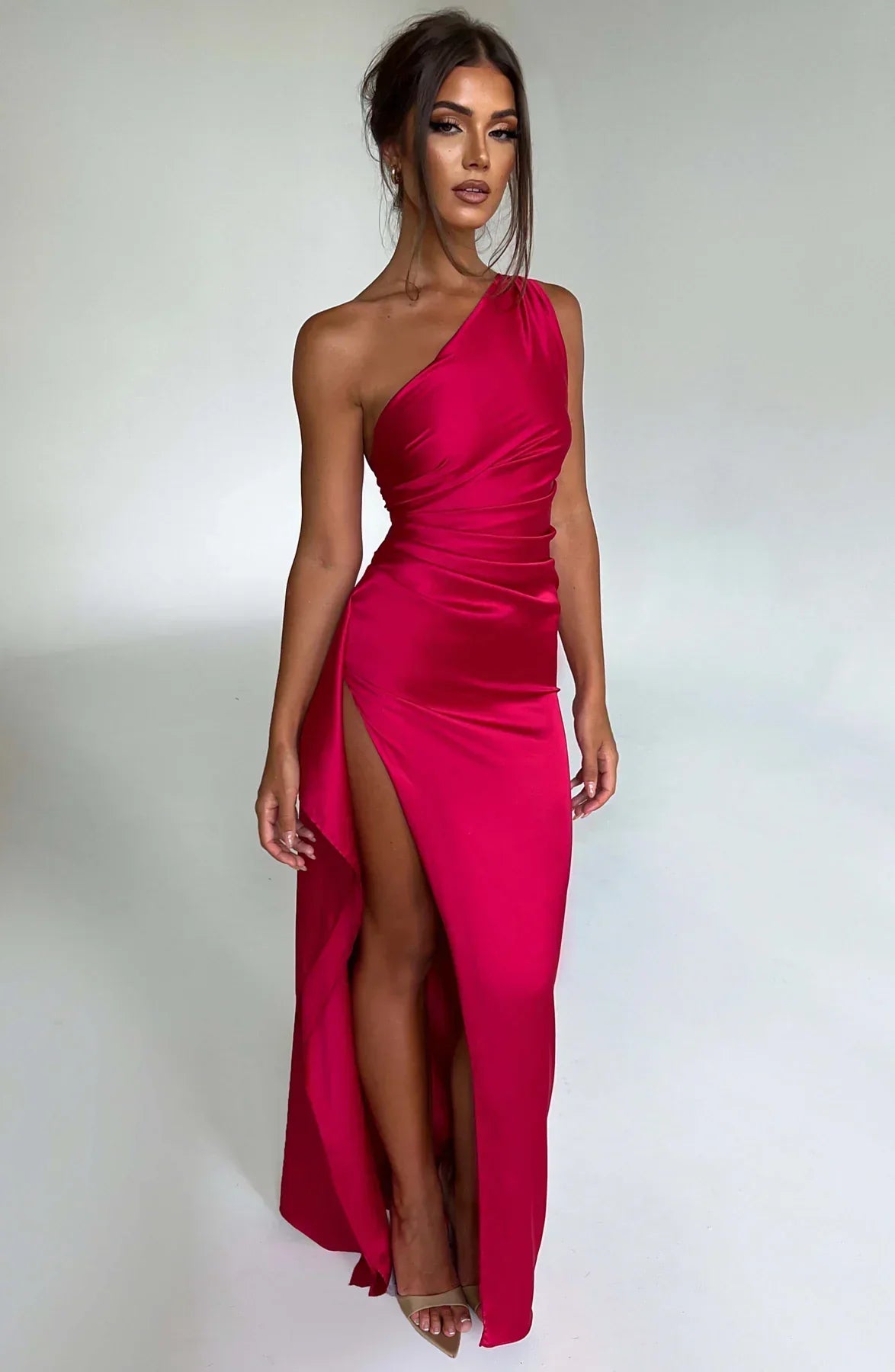 One-shoulder satin split dress