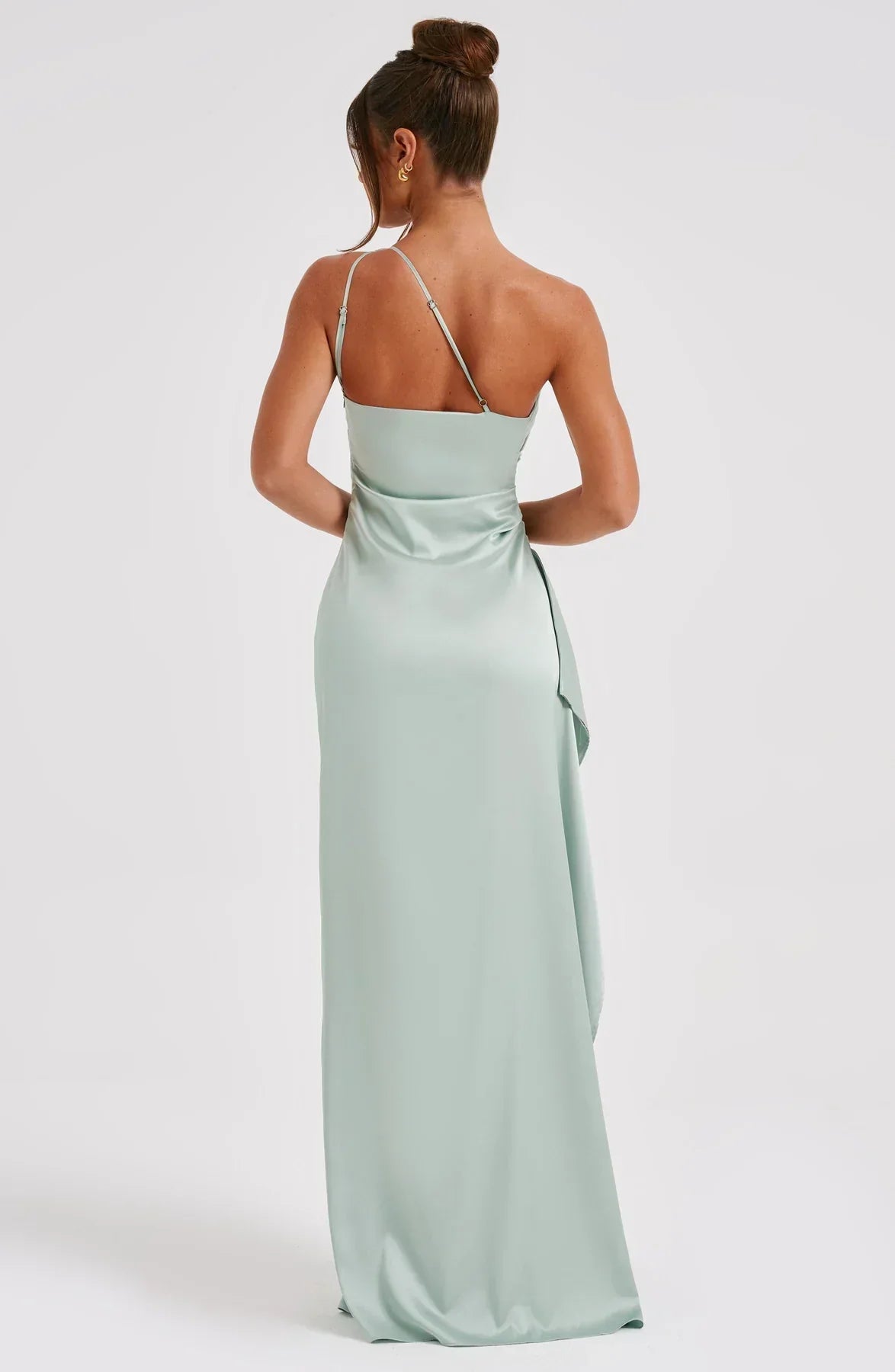One-shoulder satin split dress