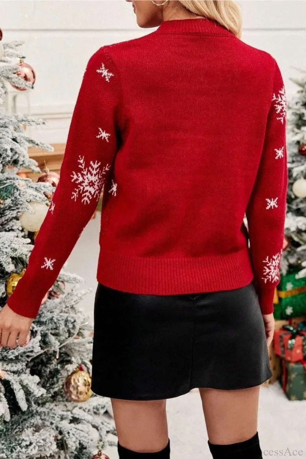 Velina Moda | Christmas Tree Snowflake Round Neck Sweater