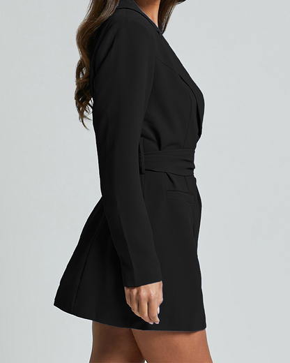 Velina Moda | A Slimming Blazer