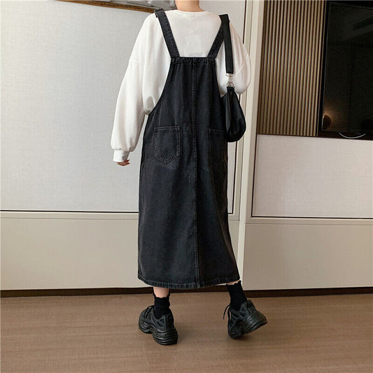 Casual denim strap dress with front pocket